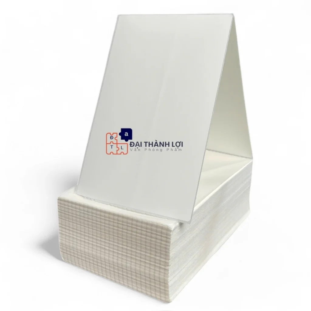 A6-500 tờ giấy in nhiệt 100x150mm ,có sẵn lớp keo dính dùng cho máy in nhiệt,in mã vận đơn