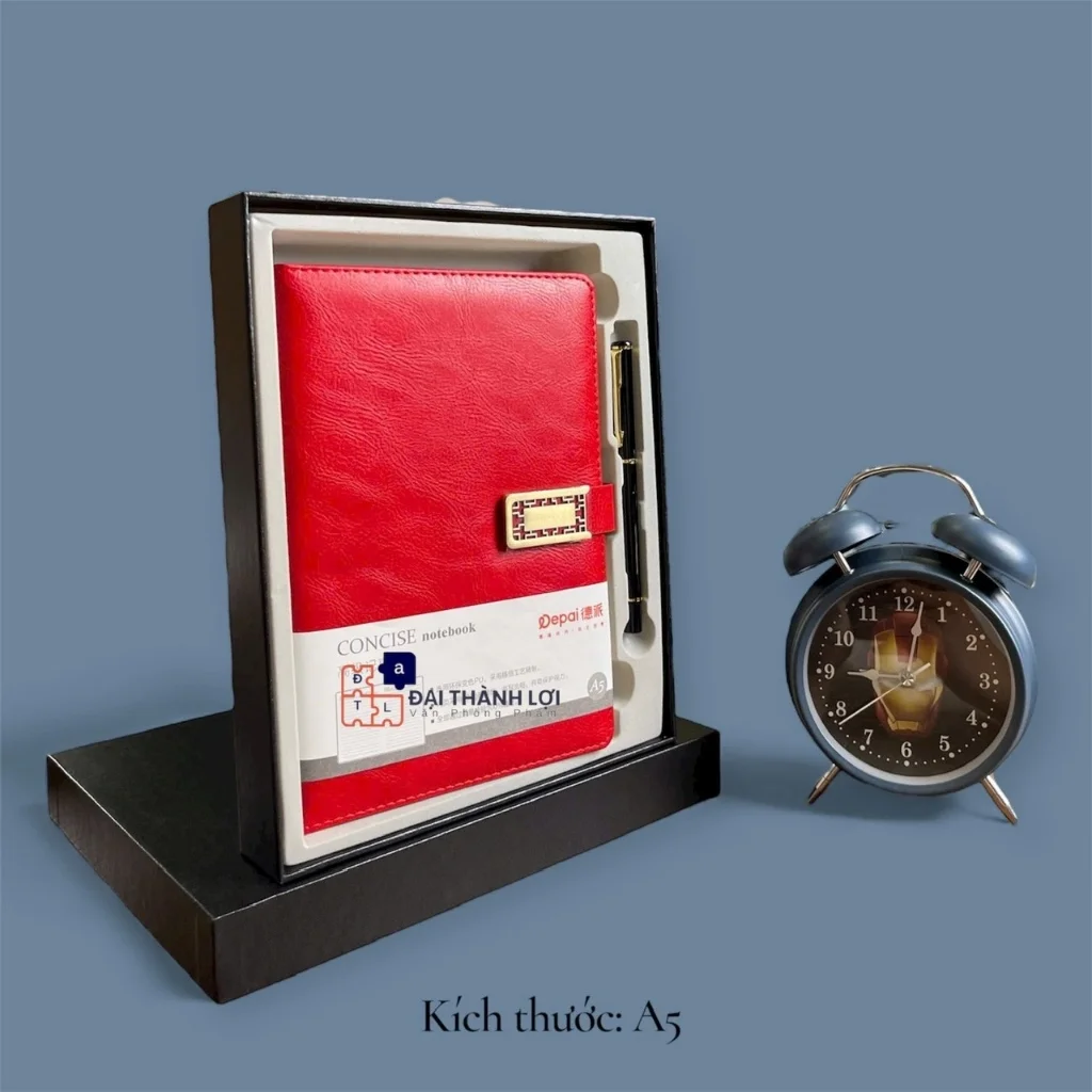 Sổ bìa da A5 kèm bút sang trọng lịch sự làm quà tặng 20-11 cho thầy cô giáo(Giao Màu Ngẫu Nhiên)