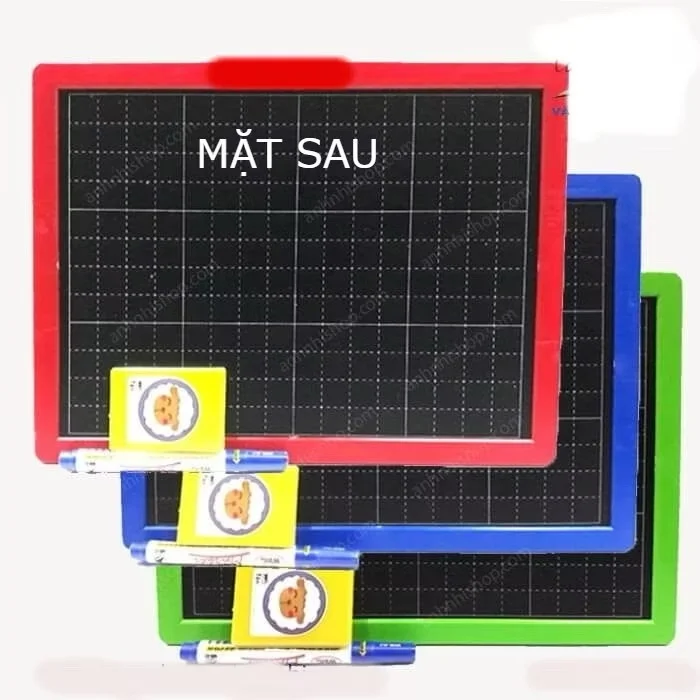 Bảng Bộ 2 Mặt / Bảng Con Học Sinh A4 WinQ Qui Lực B 06 1 Mặt Bút Lông, 1 Mặt Phấn Kèm Moust Lau Bảng