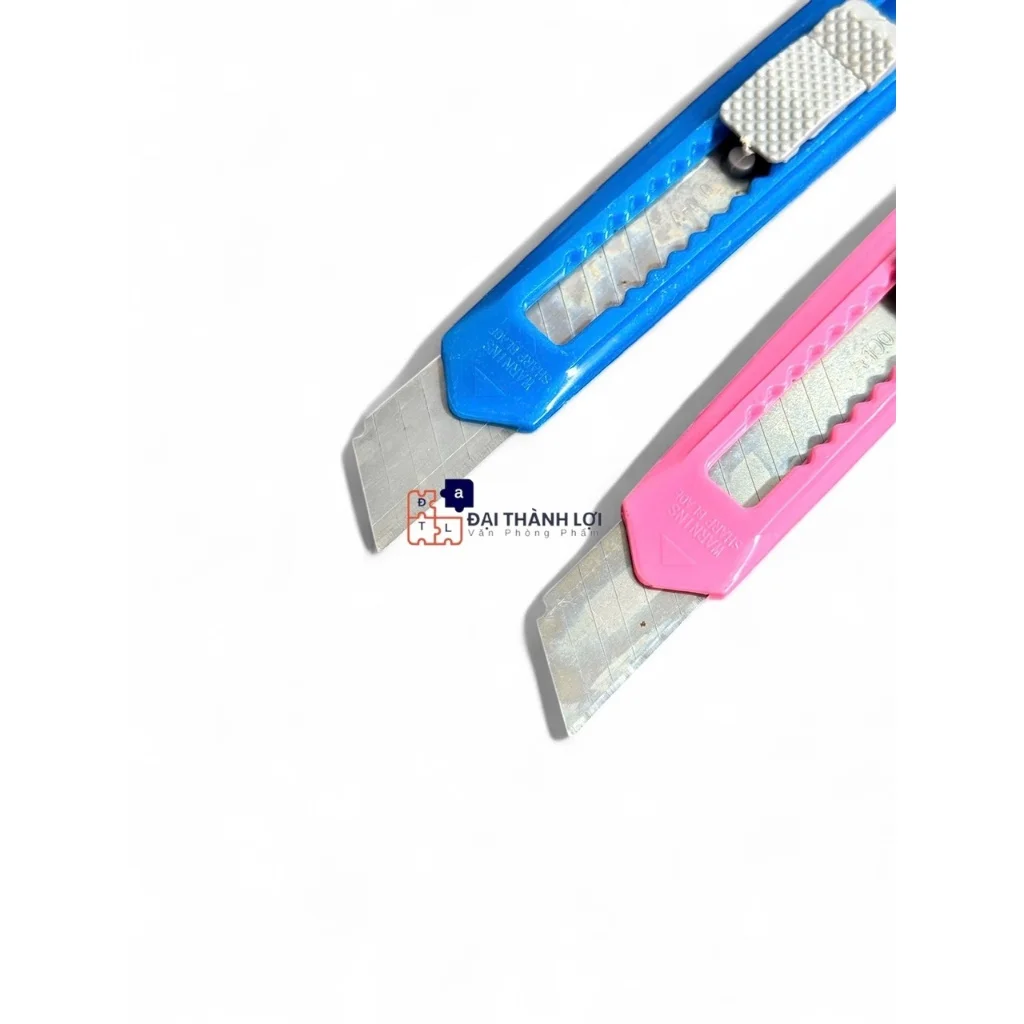 Dao rọc giấy Dao Rọc Giấy Lớn D803 , Dao Rọc Giấy Lưỡi Lớn 18mm ( GIAO MÀU NGẪU NHIÊN)