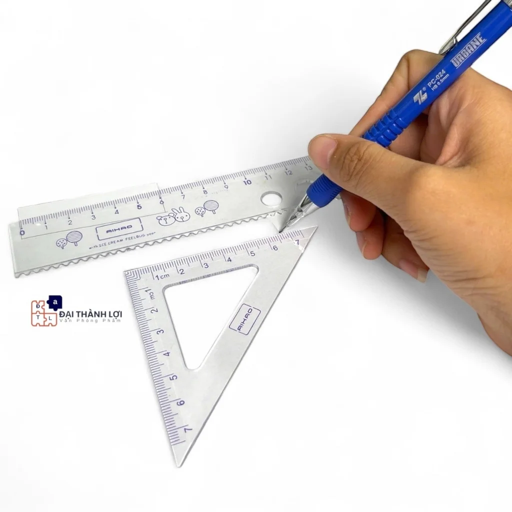 Thước Nhựa Bộ 4 Món 20CM (Thước thẳng, Đo độ, Eke, Tam giác cân)Tiện Lợi Aihao